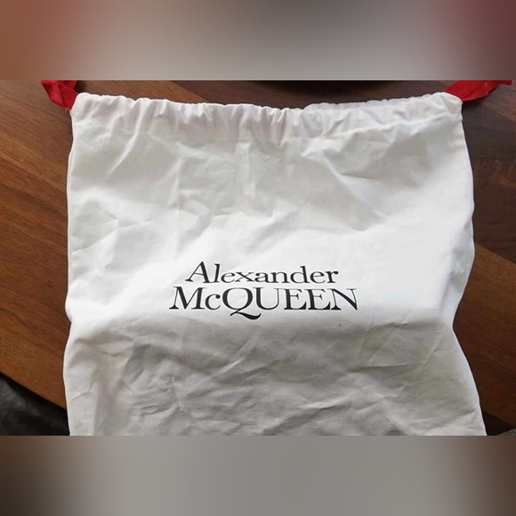 Alexander McQueen Black & Pink The Story Crossbody Bag Small - Like New W/ Tags! - Picture 9 of 9